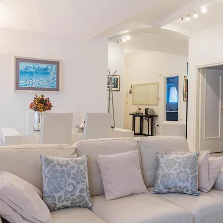 A Due Passi Dal Castello - Moderno E Ristrutturato