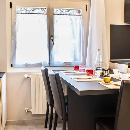 A Due Passi Dal Castello - Moderno E Ristrutturato Apartment *