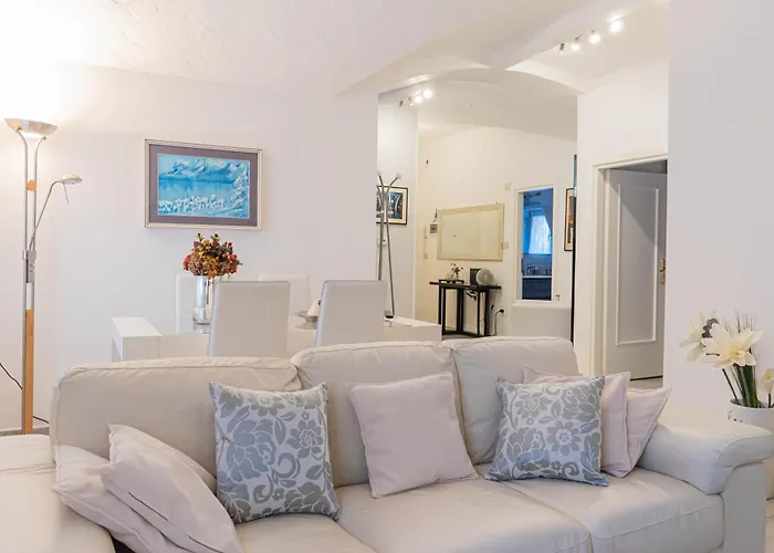 A Due Passi Dal Castello - Moderno E Ristrutturato