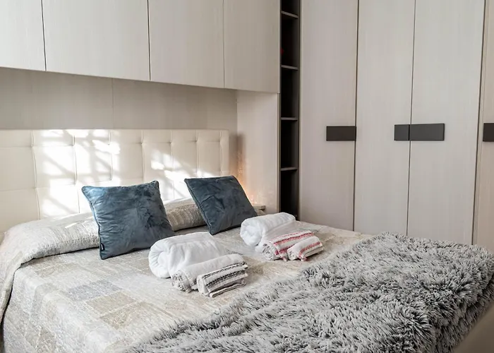 A Due Passi Dal Castello - Moderno E Ristrutturato Διαμέρισμα